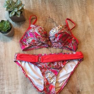 Never worn! Gianni Bini bikini (top and bottom).